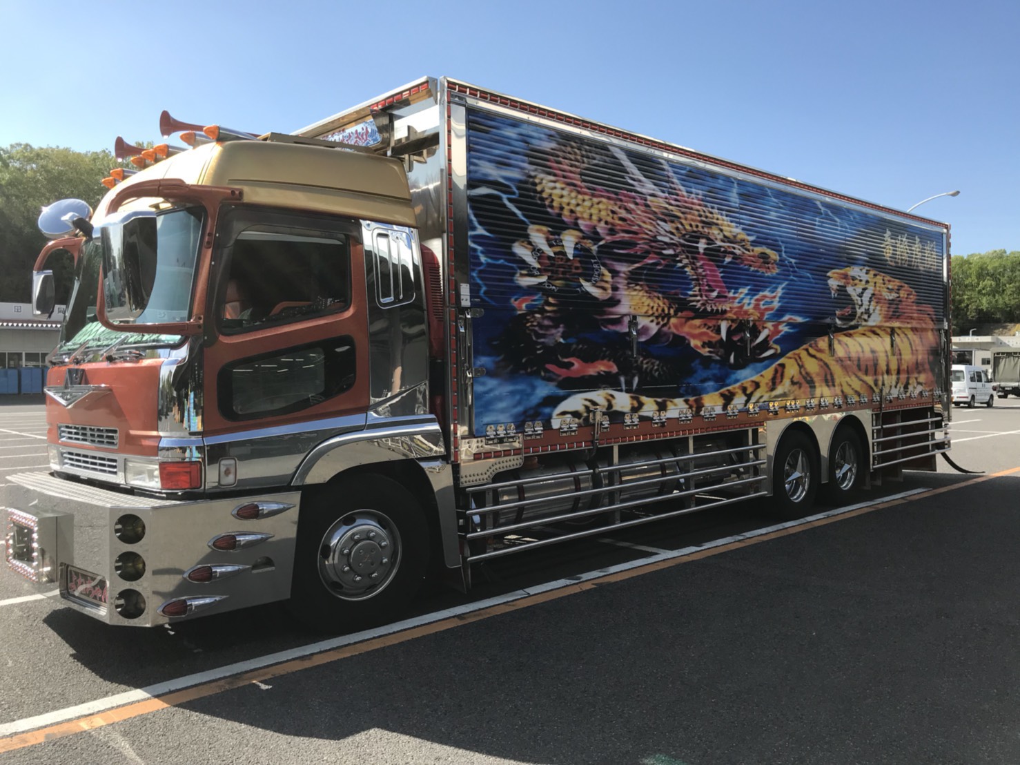 車両13
